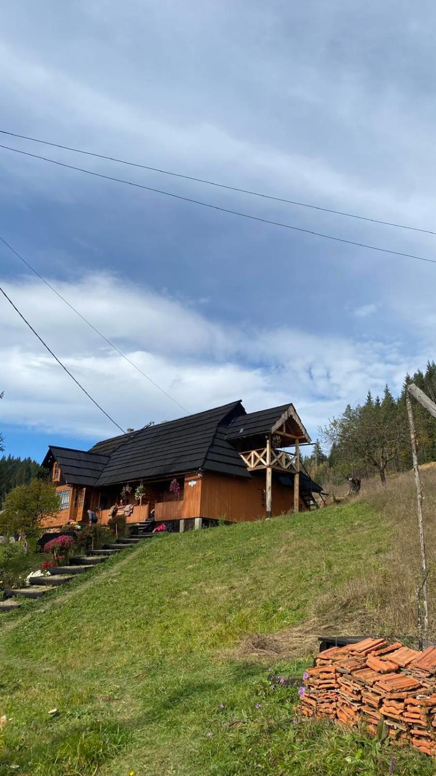 Приватна Садиба "Світлиця Гуцульщини" Vorokhta Exterior foto